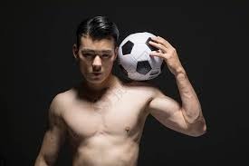 队报本周最佳海外球员阵：康沃首秀获成功，格列兹曼再度入选